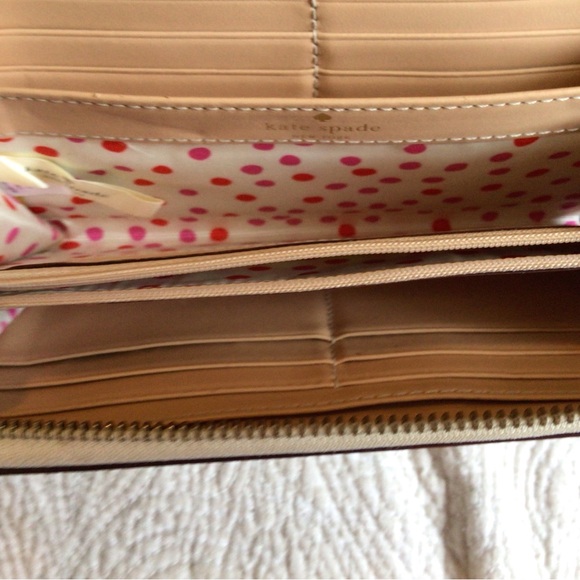 Kate Spade Wellesley Neda Continental Clutch Wallet, Leather, Color Ivory. - Picture 4 of 7